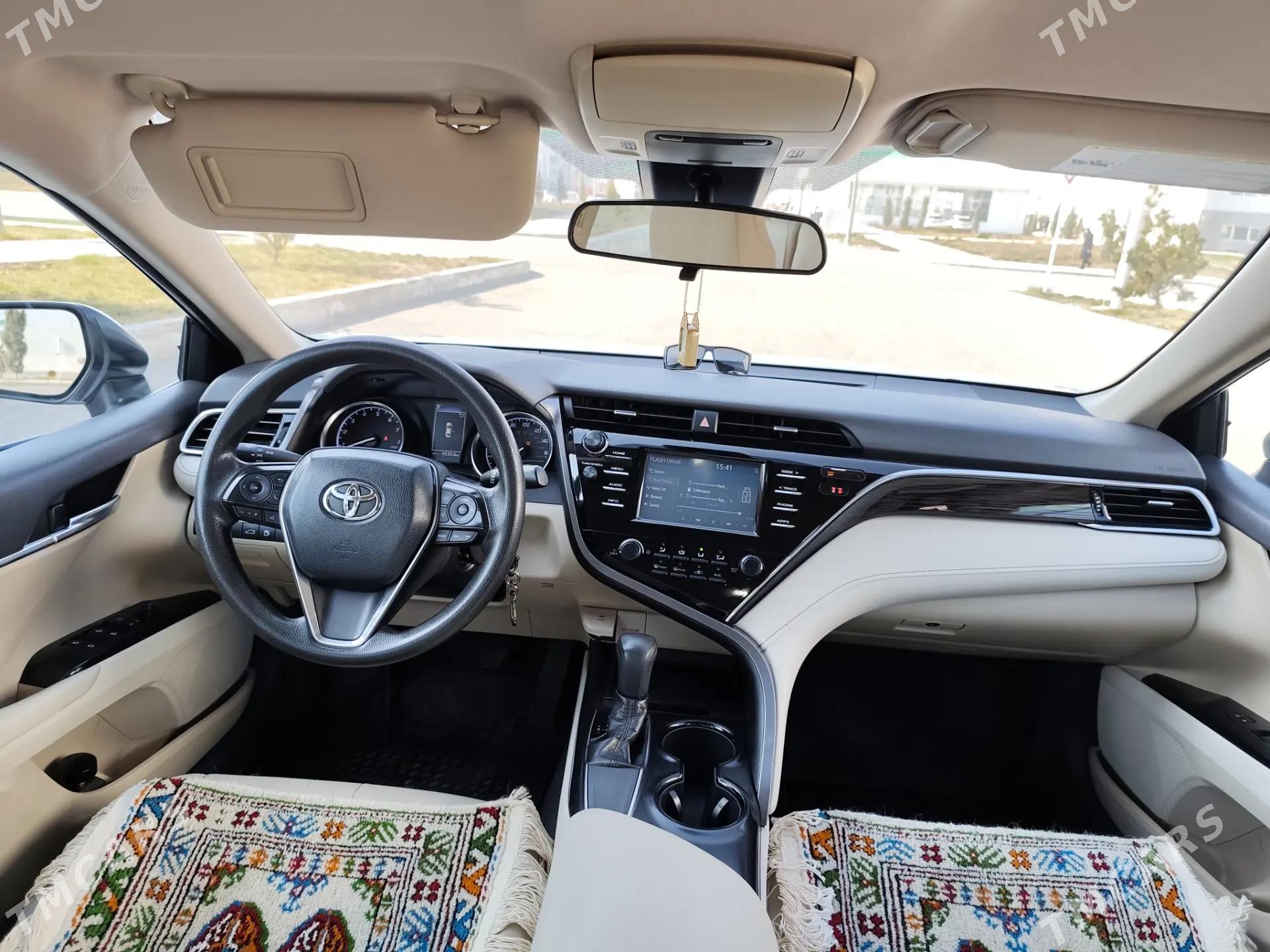 Toyota Camry 2018 - 290 000 TMT - Aşgabat - img 4