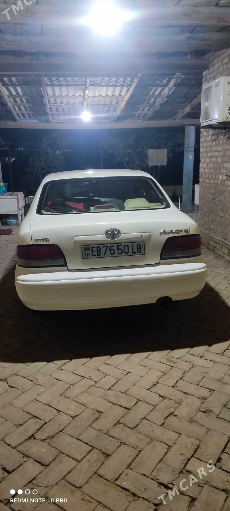 Toyota Avalon 1996 - 110 000 TMT - Garabekewül - img 4