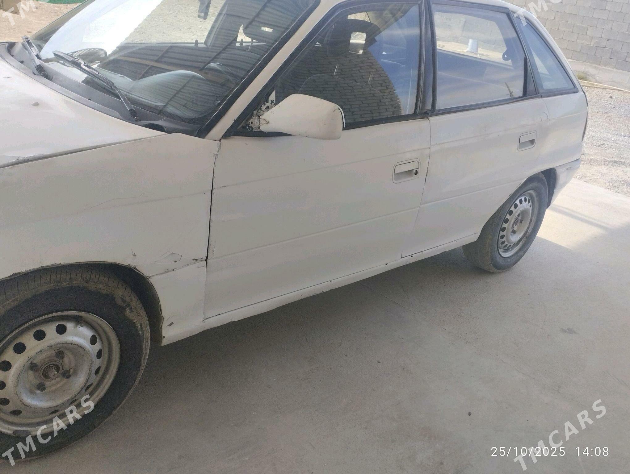 Opel Astra 1992 - 23 000 TMT - Ак-Бугдайский этрап - img 2