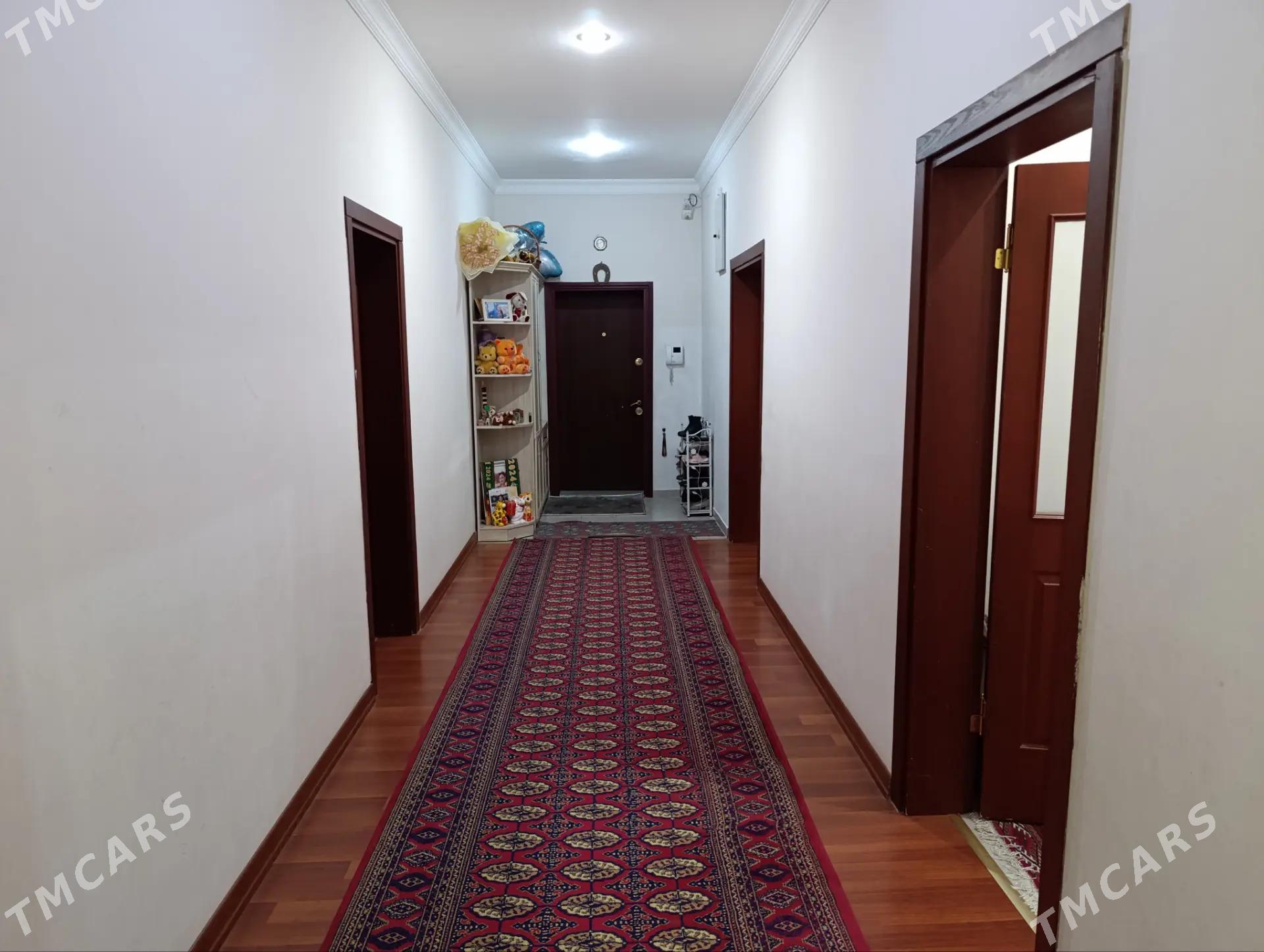Гоголя элитка 155м2 1 эт 3ком - Aşgabat - img 6