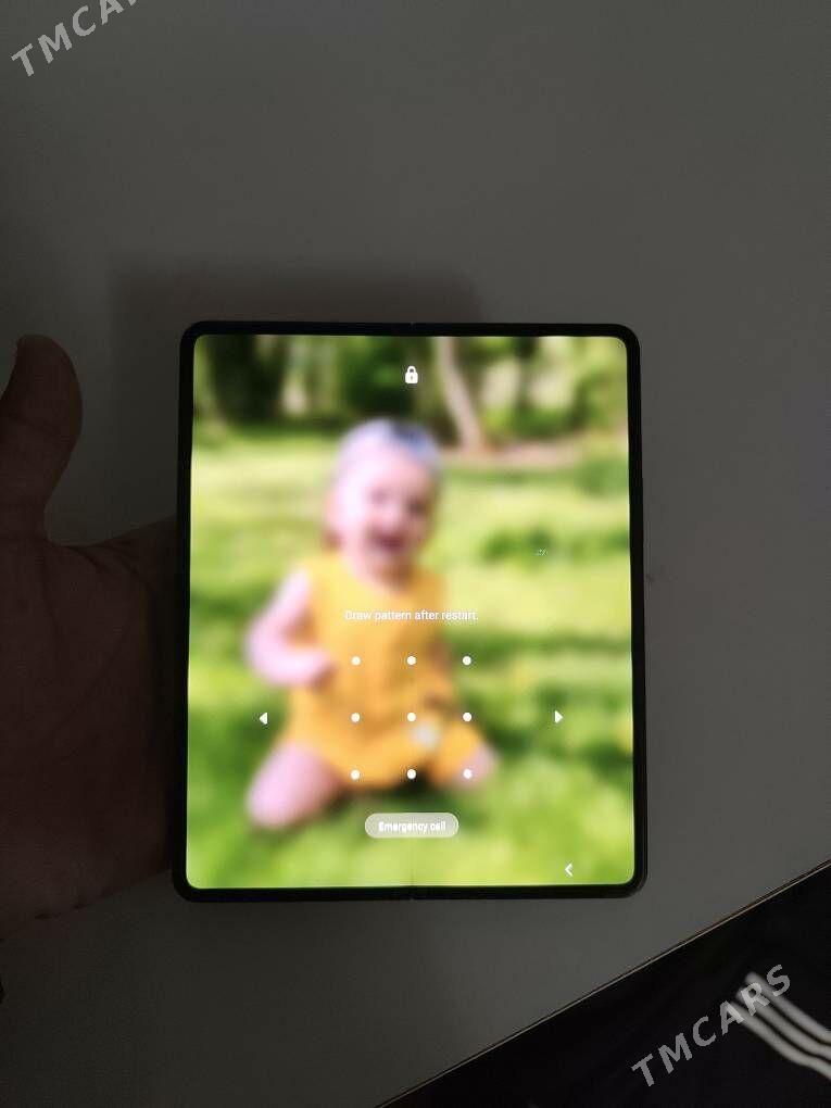 Telfon - Sarahs - img 2