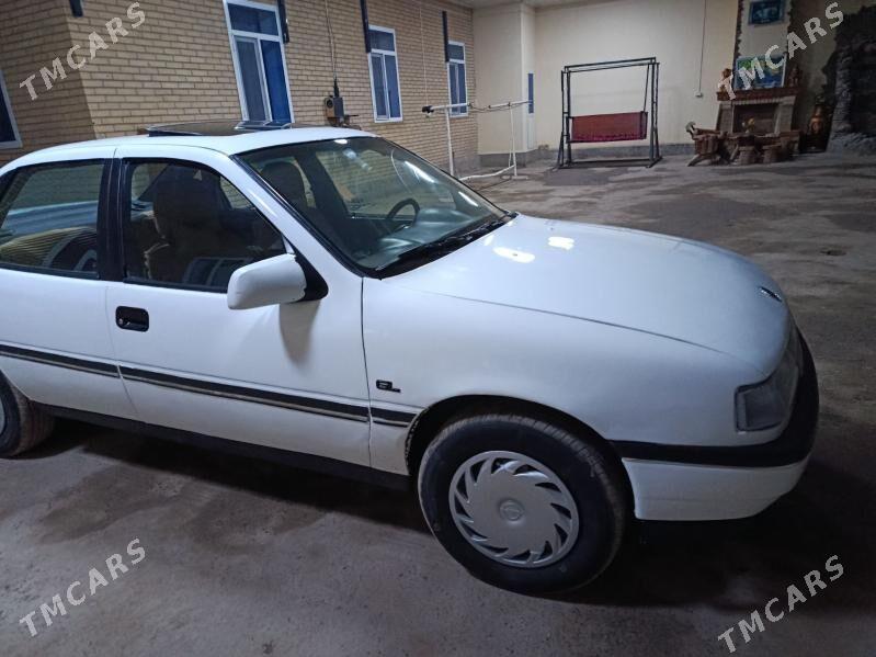 Opel Vectra 1992 - 33 000 TMT - Çärjew - img 2