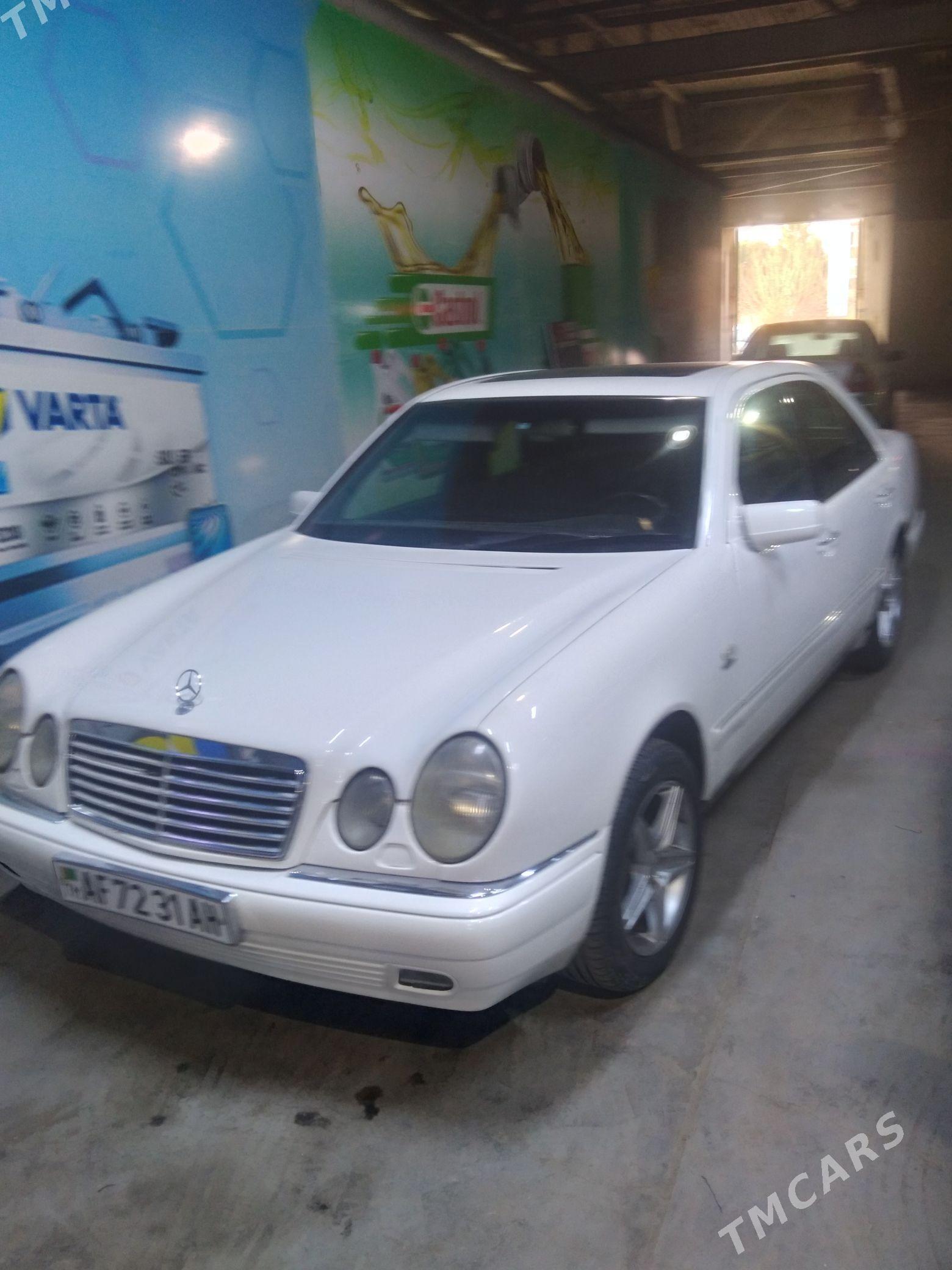 Mercedes-Benz E320 1997 - 110 000 TMT - Теджен - img 6