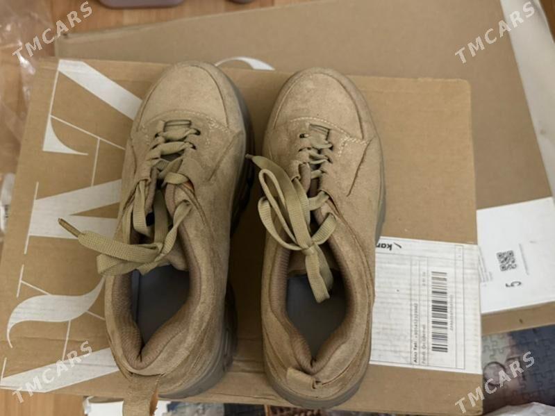 кроссовки боты - ул. Подвойского (Битарап Туркменистан шаёлы) - img 2