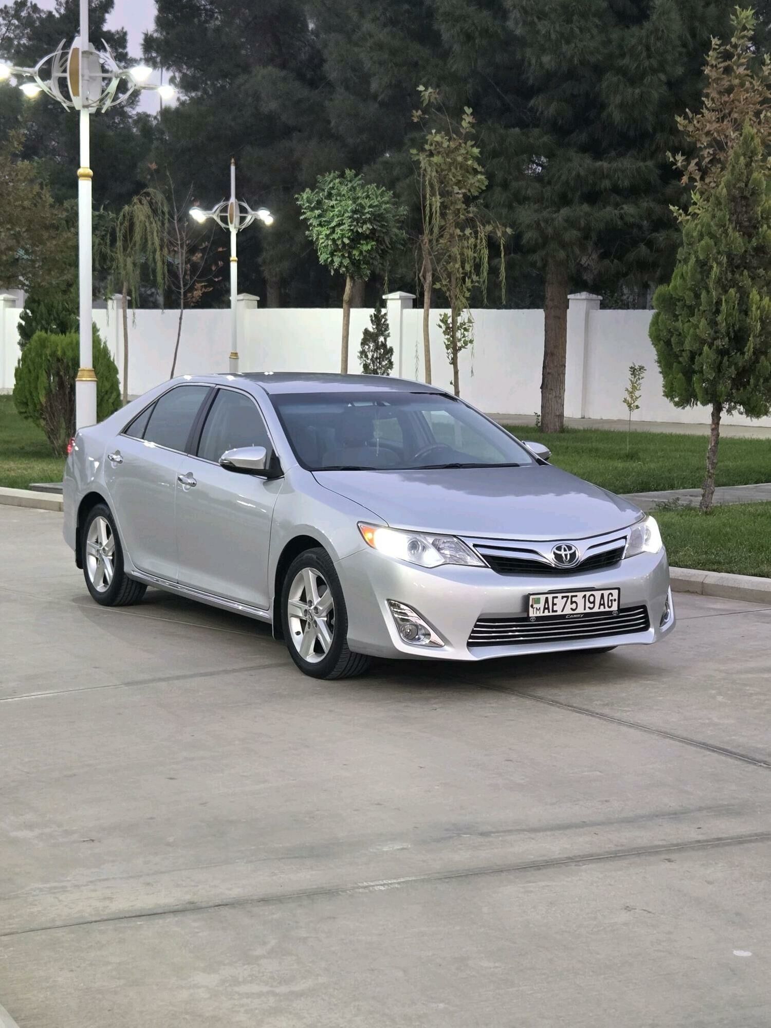 Toyota Camry 2013 - 225 000 TMT - Ашхабад - img 1