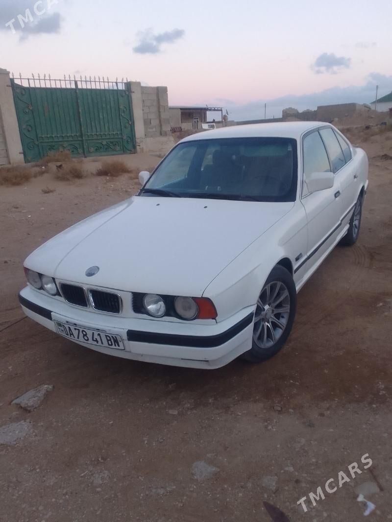 BMW 525 1990 - 54 000 TMT - Gyzylarbat - img 2
