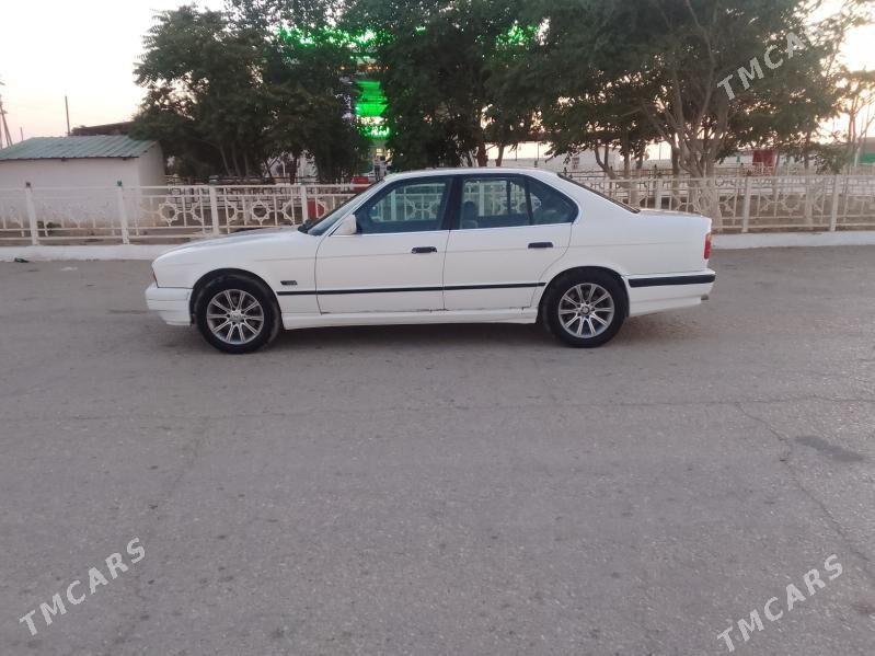 BMW 525 1990 - 54 000 TMT - Gyzylarbat - img 4