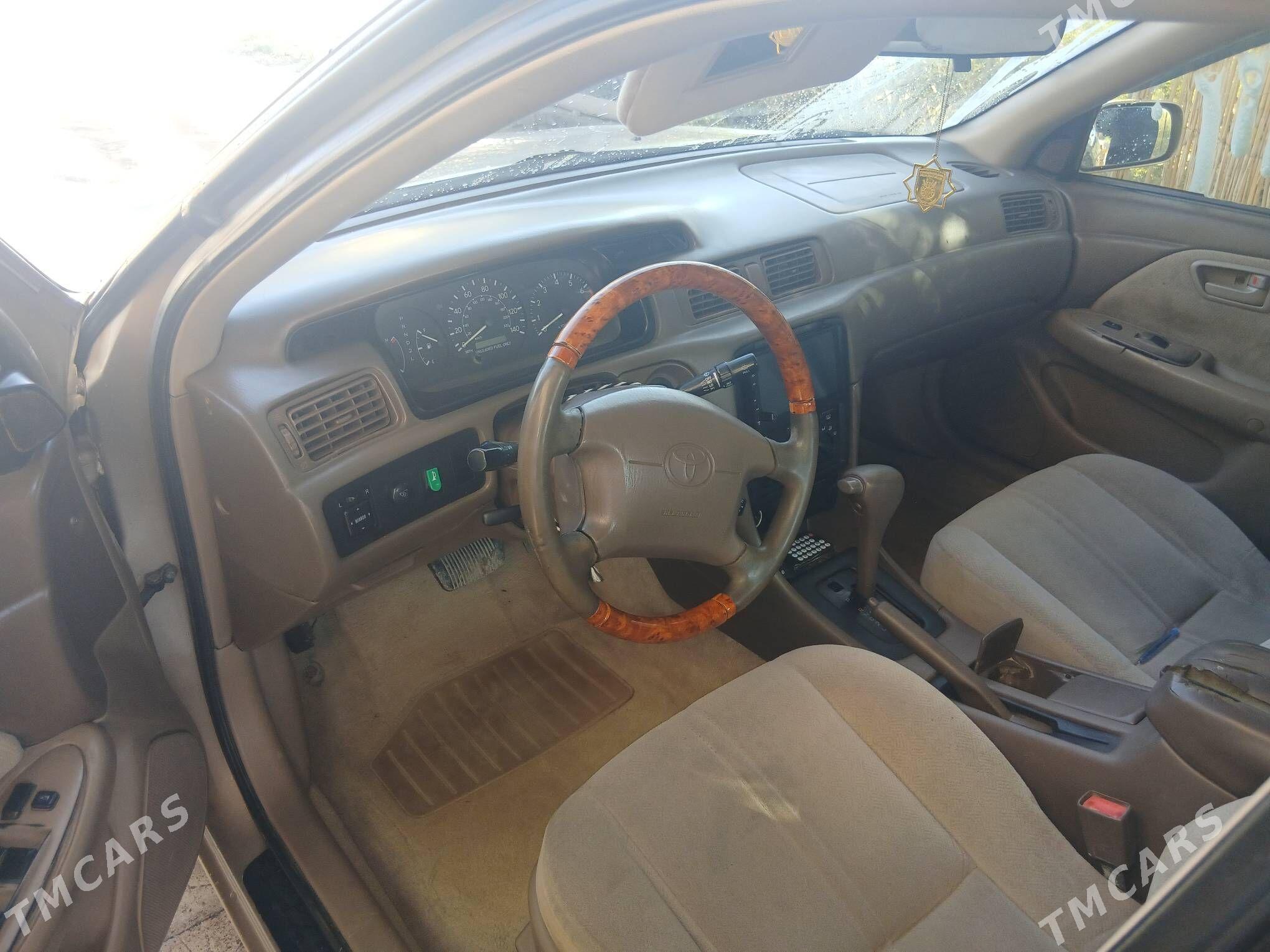 Toyota Camry 2001 - 155 000 TMT - Kerki - img 3