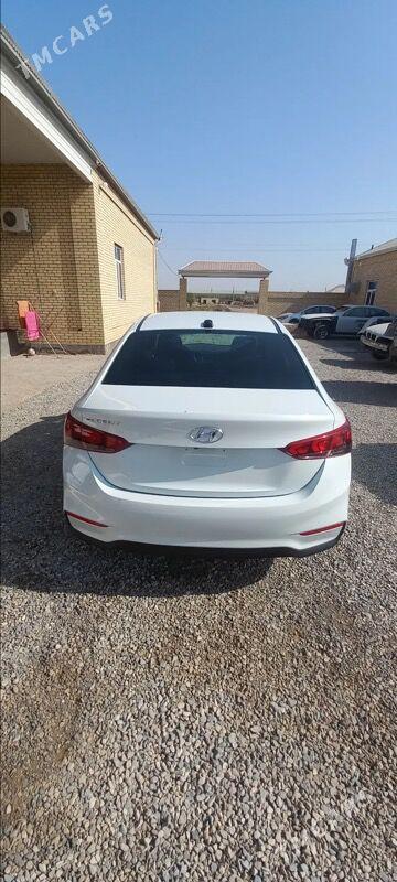 Hyundai Accent 2021 - 205 000 TMT - Türkmengala - img 2