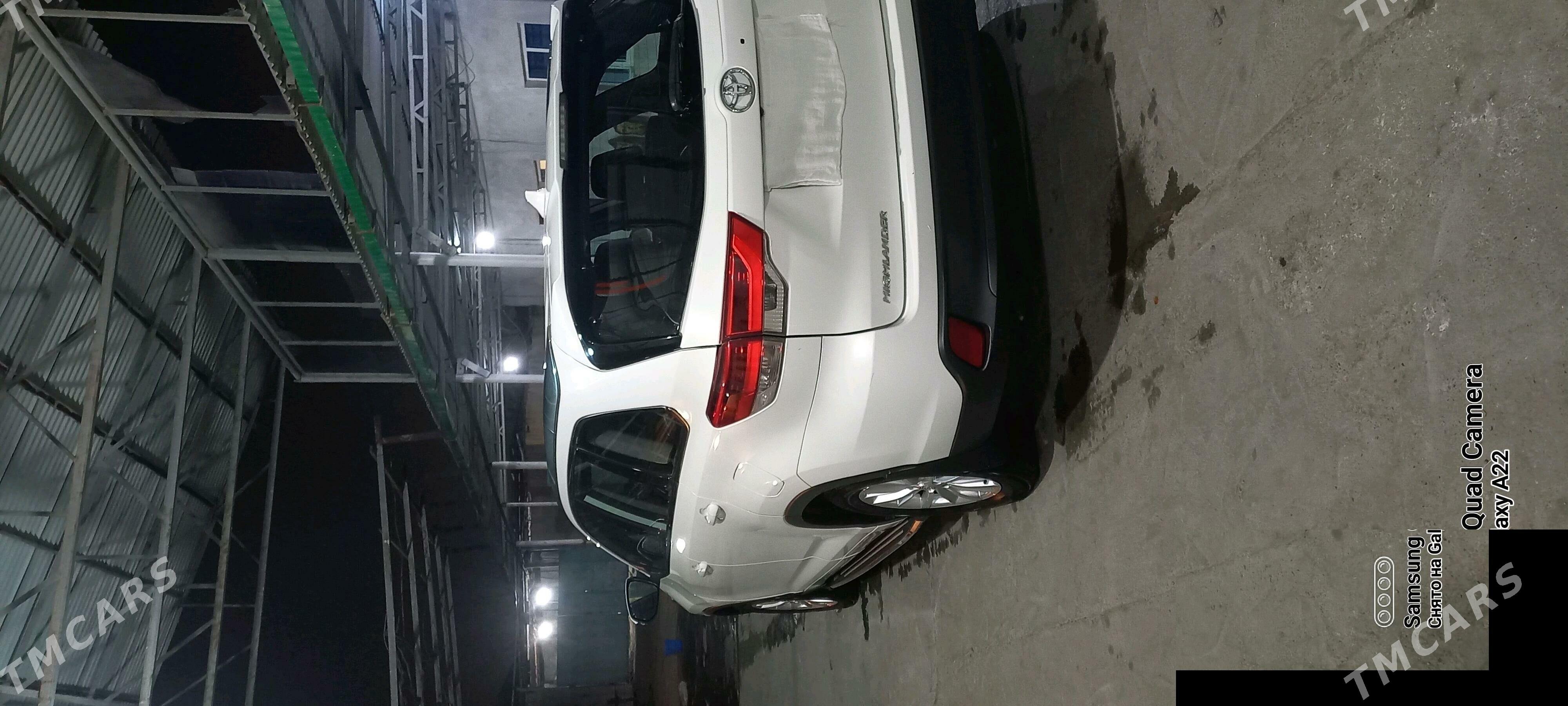 Toyota Highlander 2018 - 390 000 TMT - Ялкым - img 6