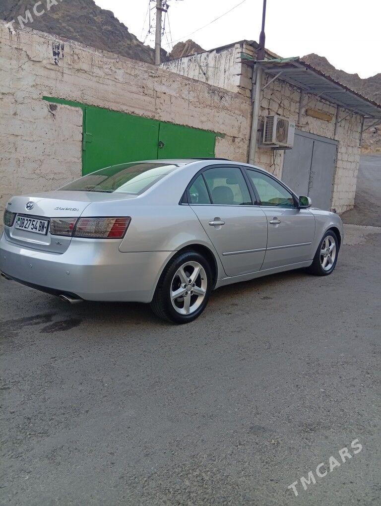 Hyundai Sonata 2006 - 115 000 TMT - Türkmenbaşy - img 6