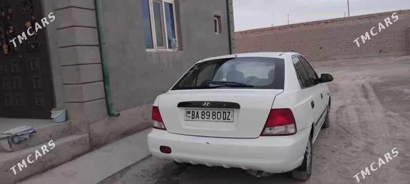 Hyundai Accent 2002 - 38 000 TMT - Daşoguz - img 8