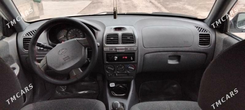 Hyundai Accent 2002 - 38 000 TMT - Daşoguz - img 9