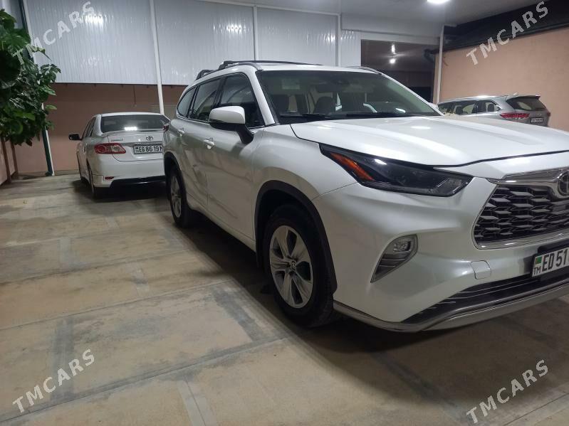 Toyota Highlander 2022 - 575 000 TMT - Мары - img 4