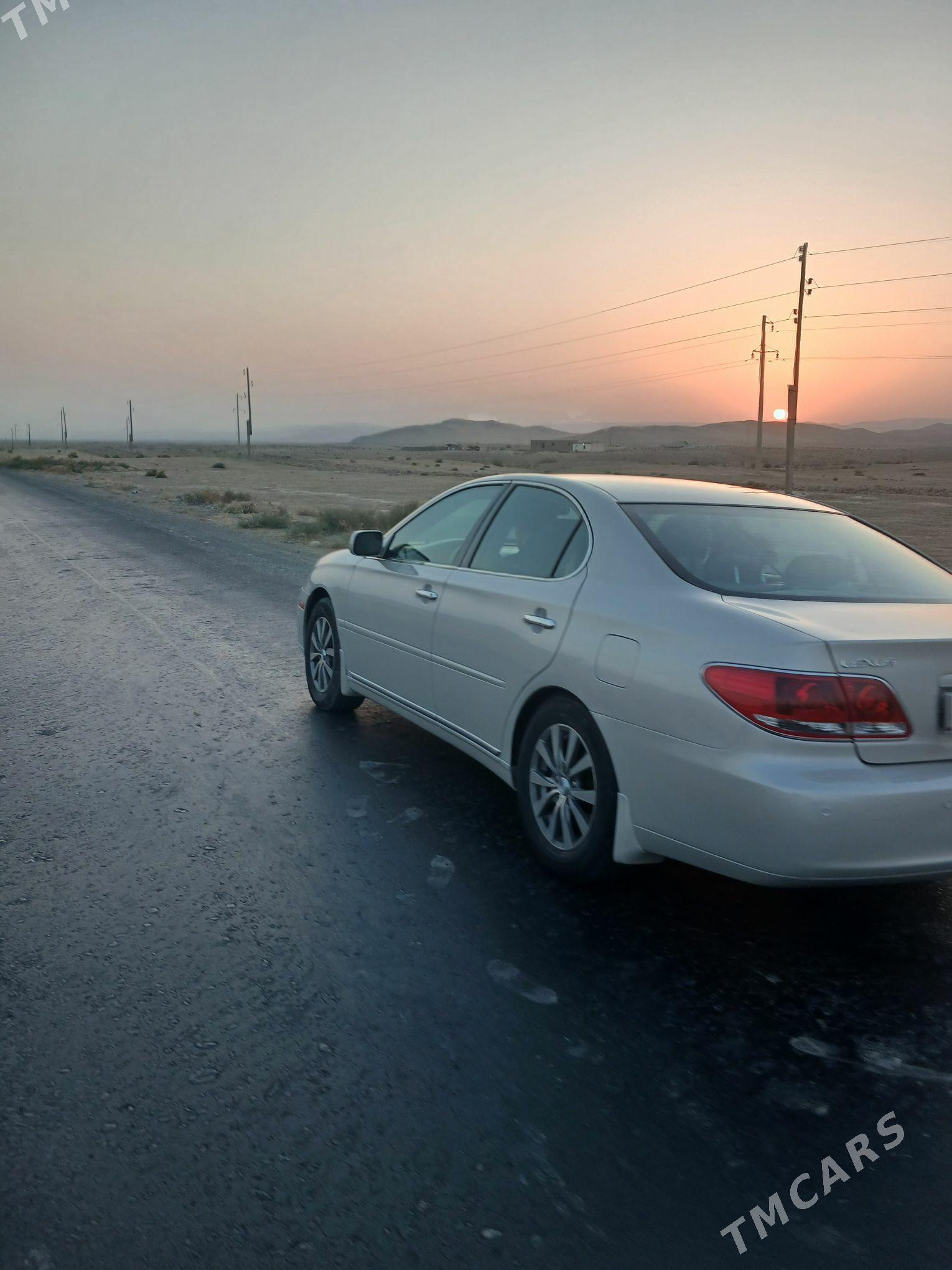 Lexus ES 300 2003 - 210 000 TMT - Köýtendag - img 3