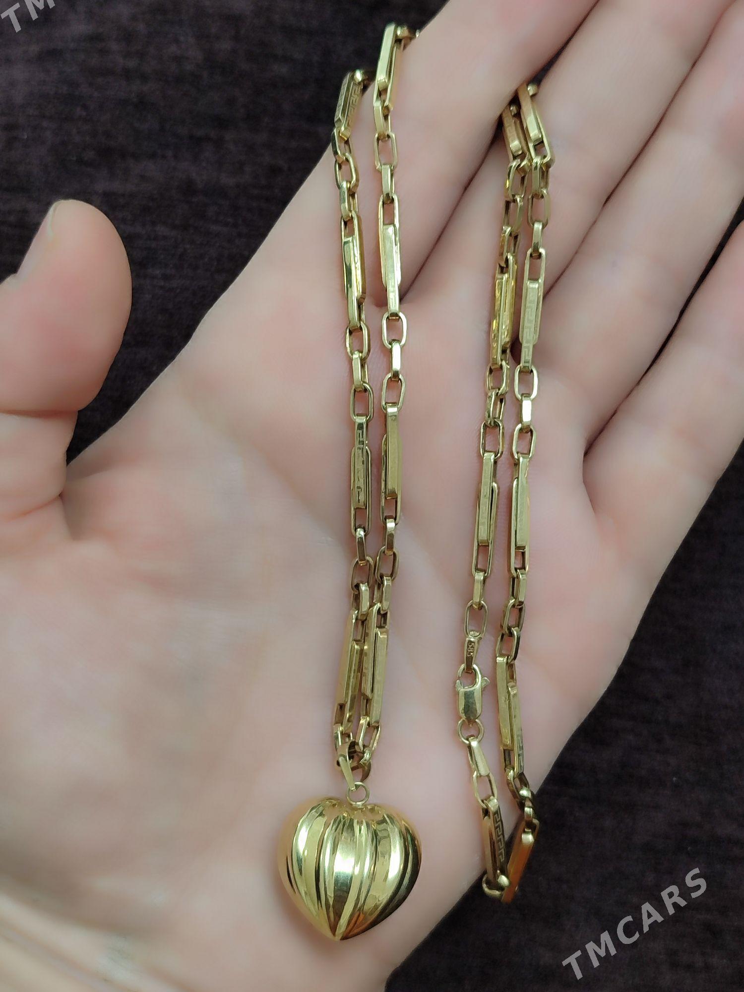 gyzyl sepocka - Parahat 2 - img 1