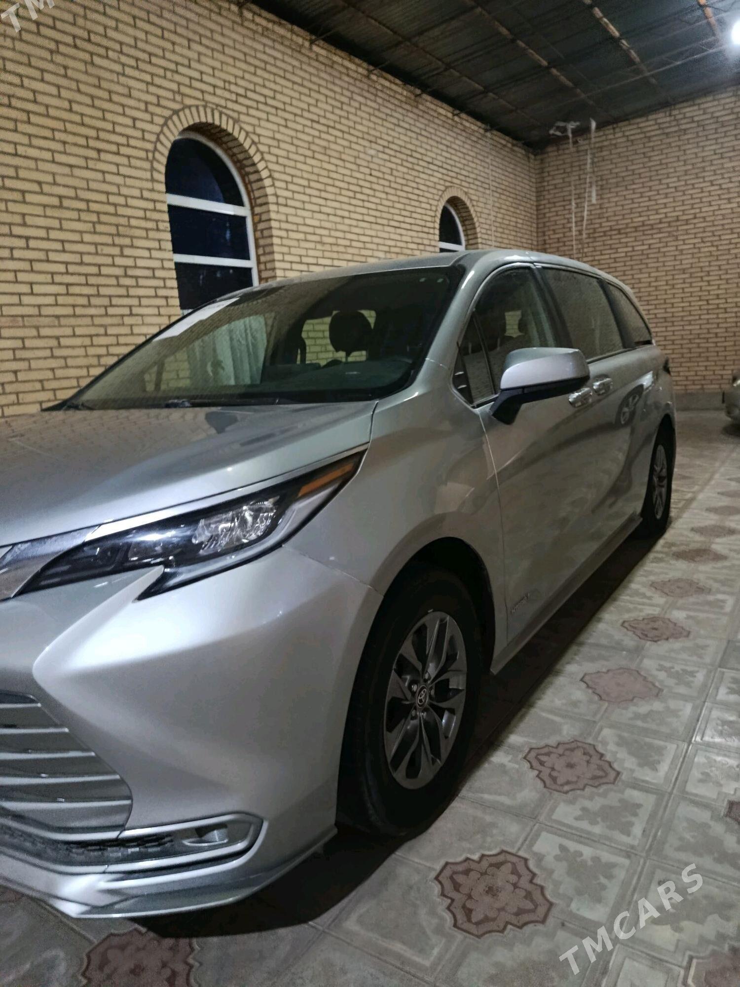 Toyota Sienna 2021 - 490 000 TMT - Dänew - img 3