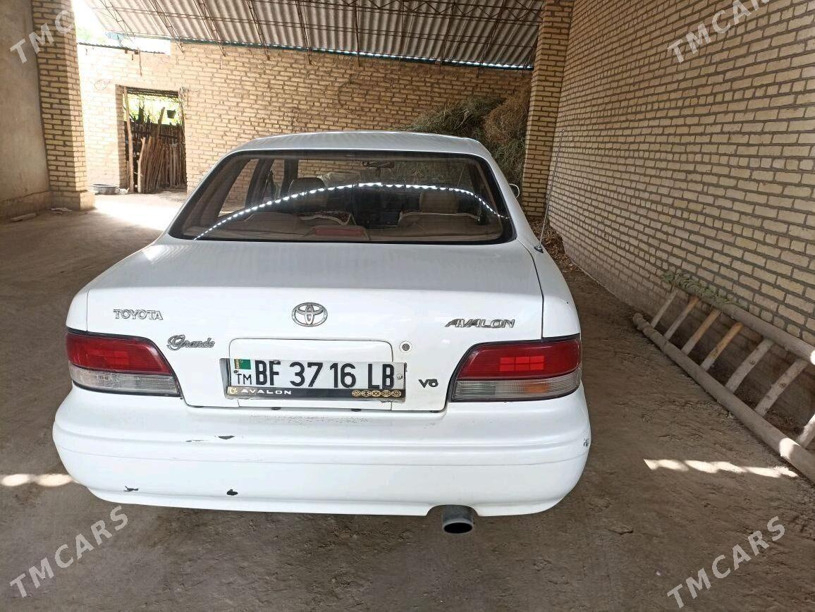 Toyota Avalon 1996 - 110 000 TMT - Халач - img 3