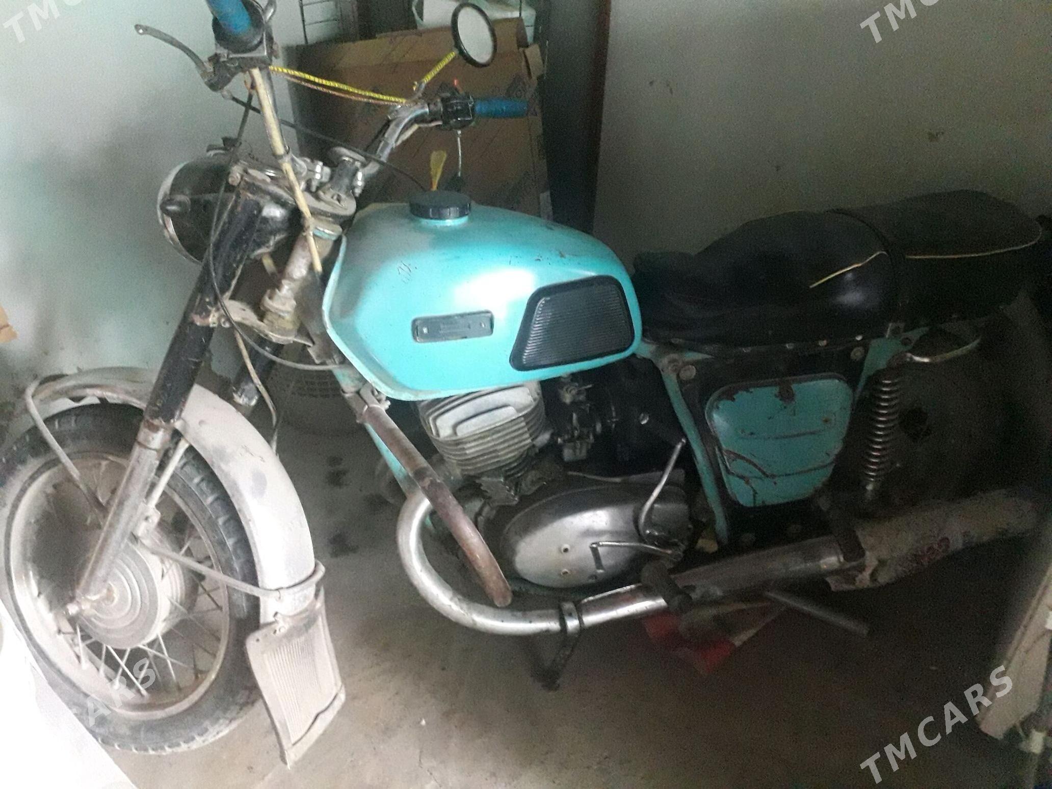 Iž Planeta 1982 - 20 000 TMT - Бахарден - img 1