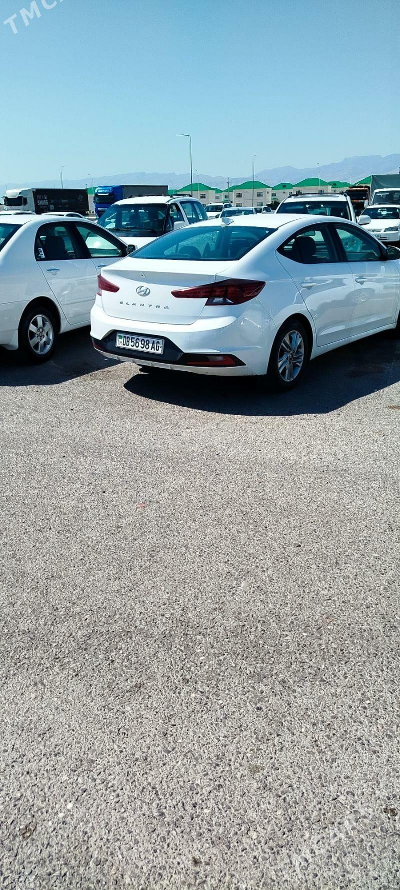 Hyundai Elantra 2020 - 225 000 TMT - Köşi - img 5