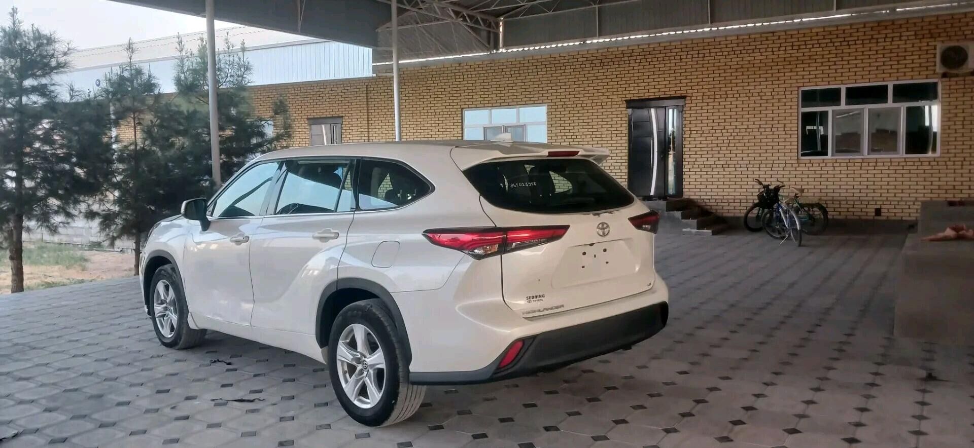 Toyota Highlander 2021 - 460 000 TMT - Мары - img 1