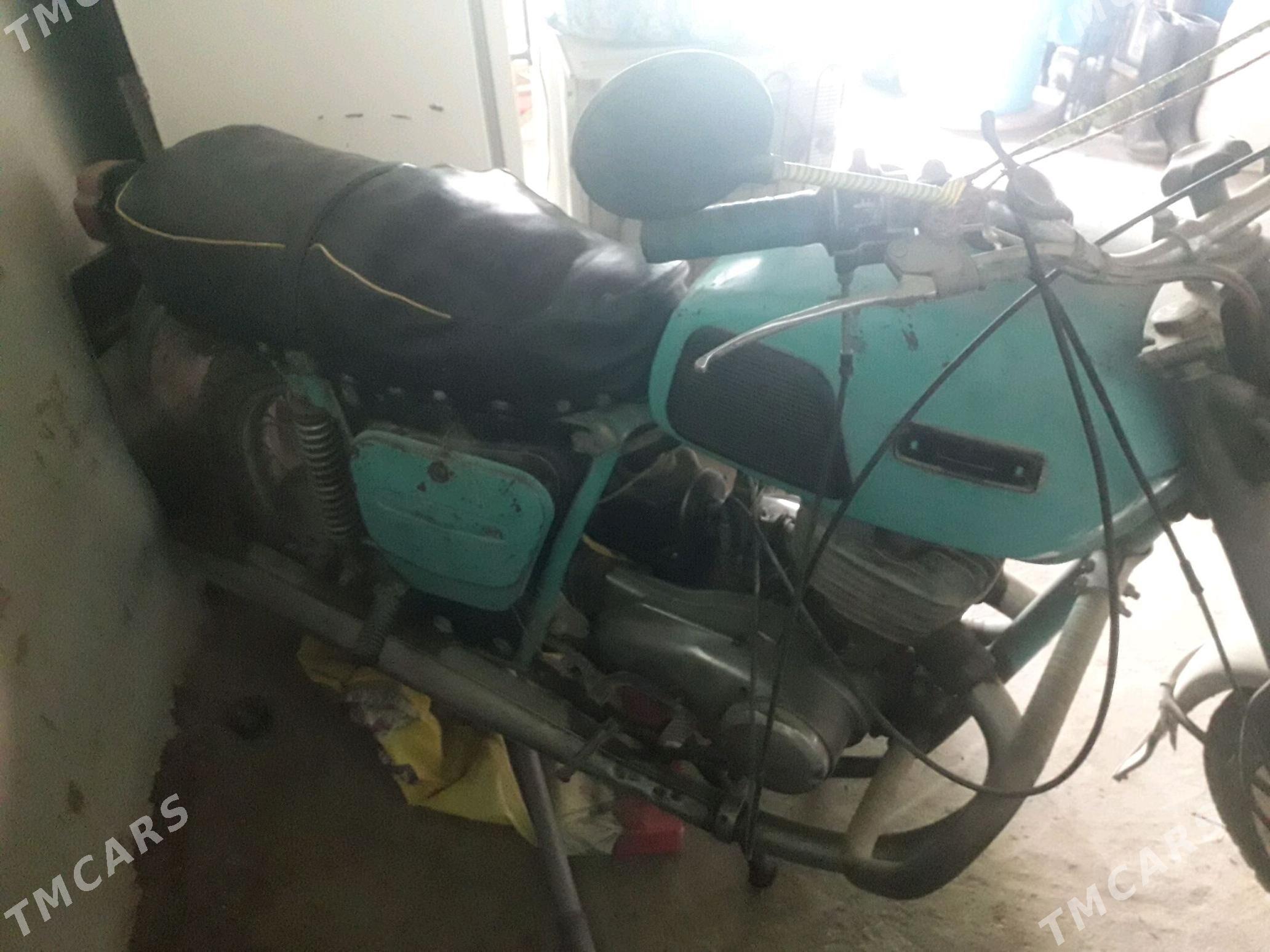 Iž Planeta 1982 - 20 000 TMT - Бахарден - img 3