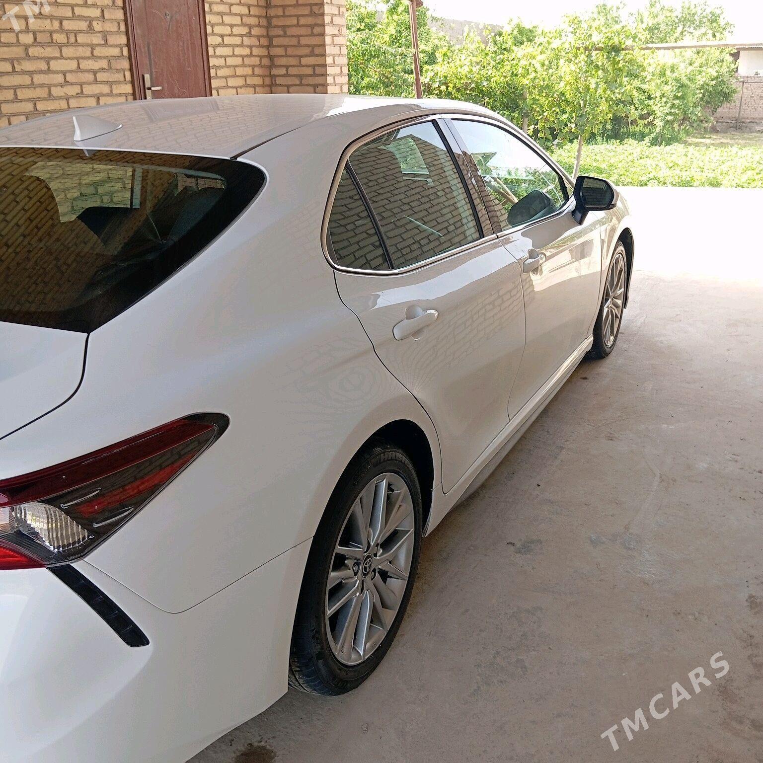 Toyota Camry 2022 - 315 000 TMT - Халач - img 5