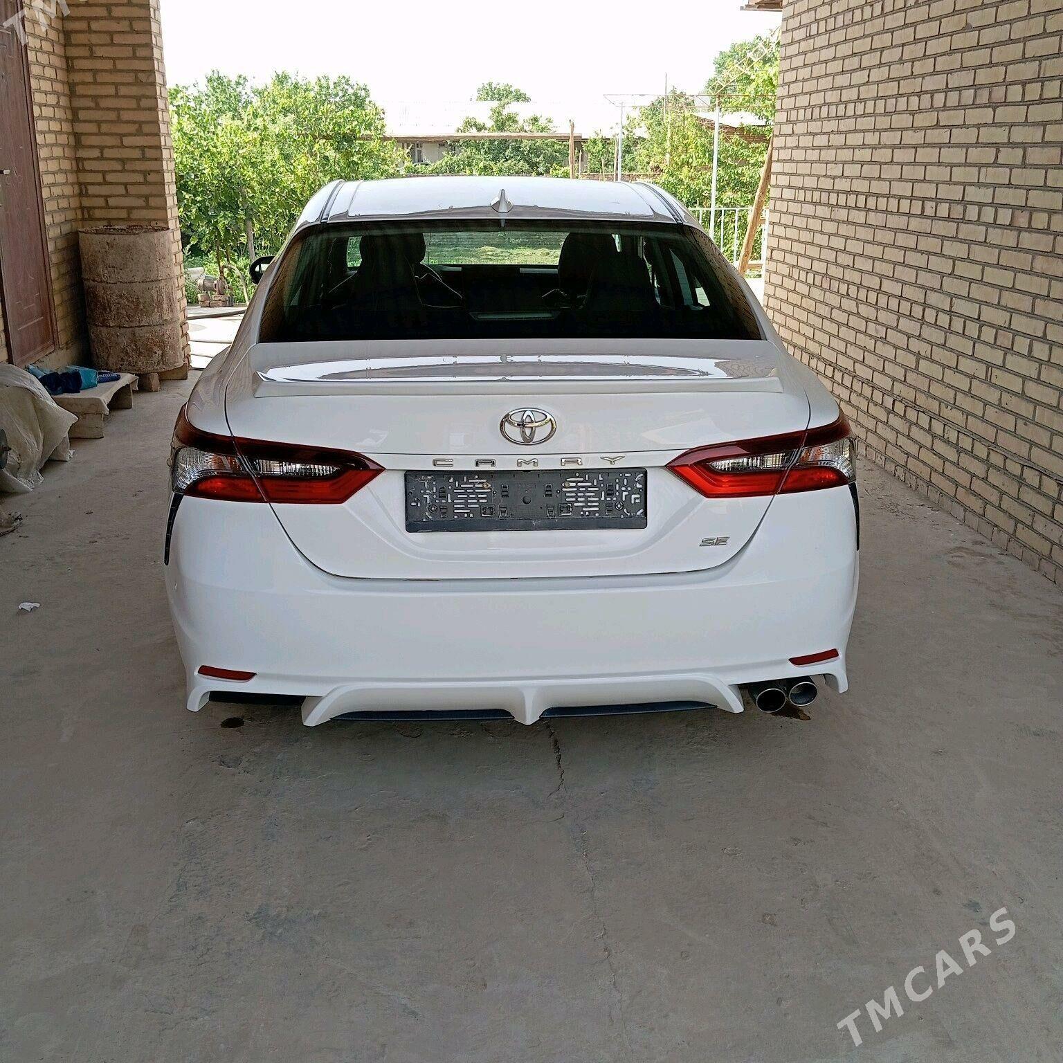 Toyota Camry 2022 - 315 000 TMT - Халач - img 4