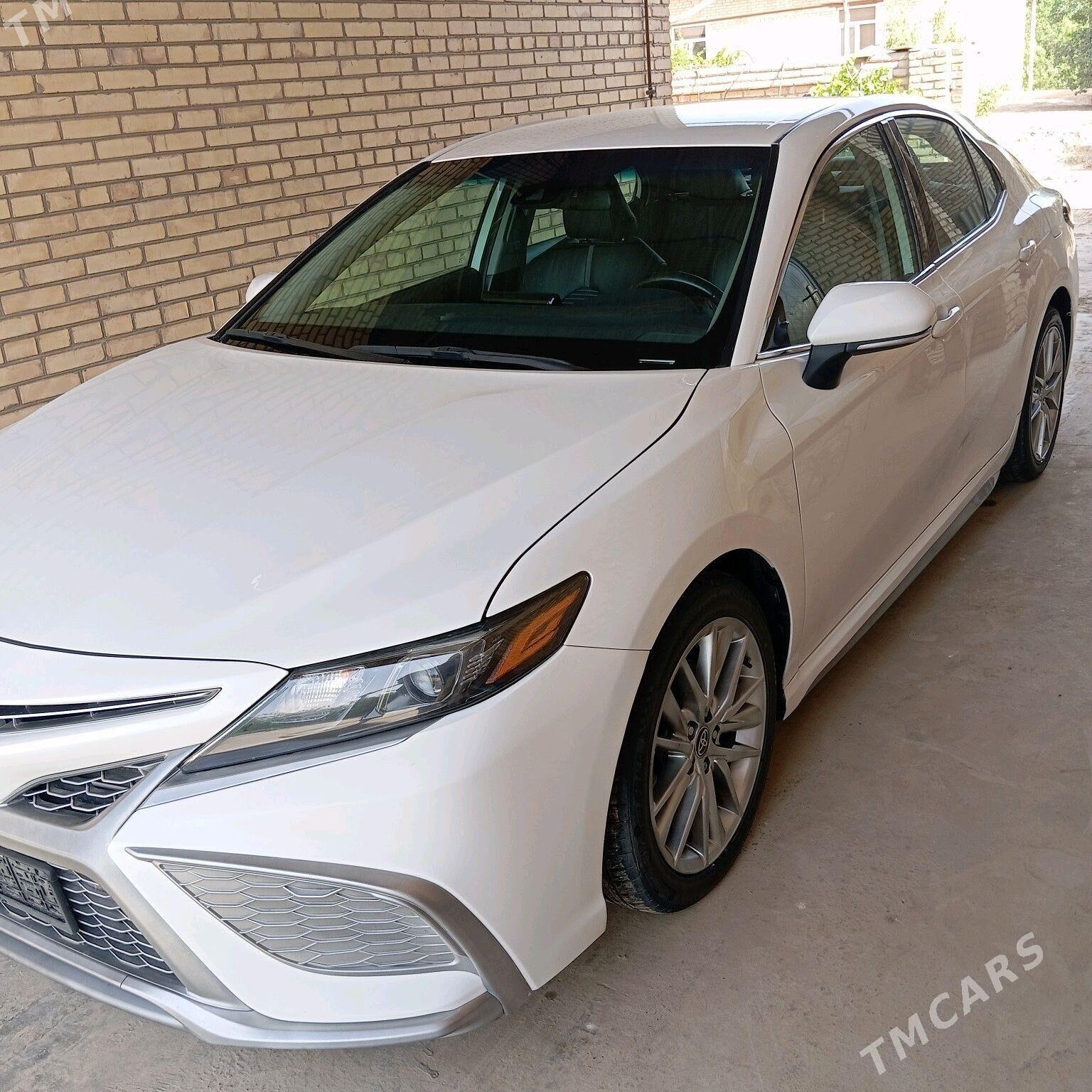 Toyota Camry 2022 - 315 000 TMT - Халач - img 1