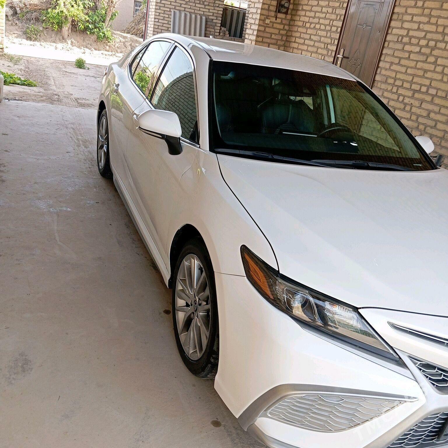Toyota Camry 2022 - 315 000 TMT - Халач - img 3