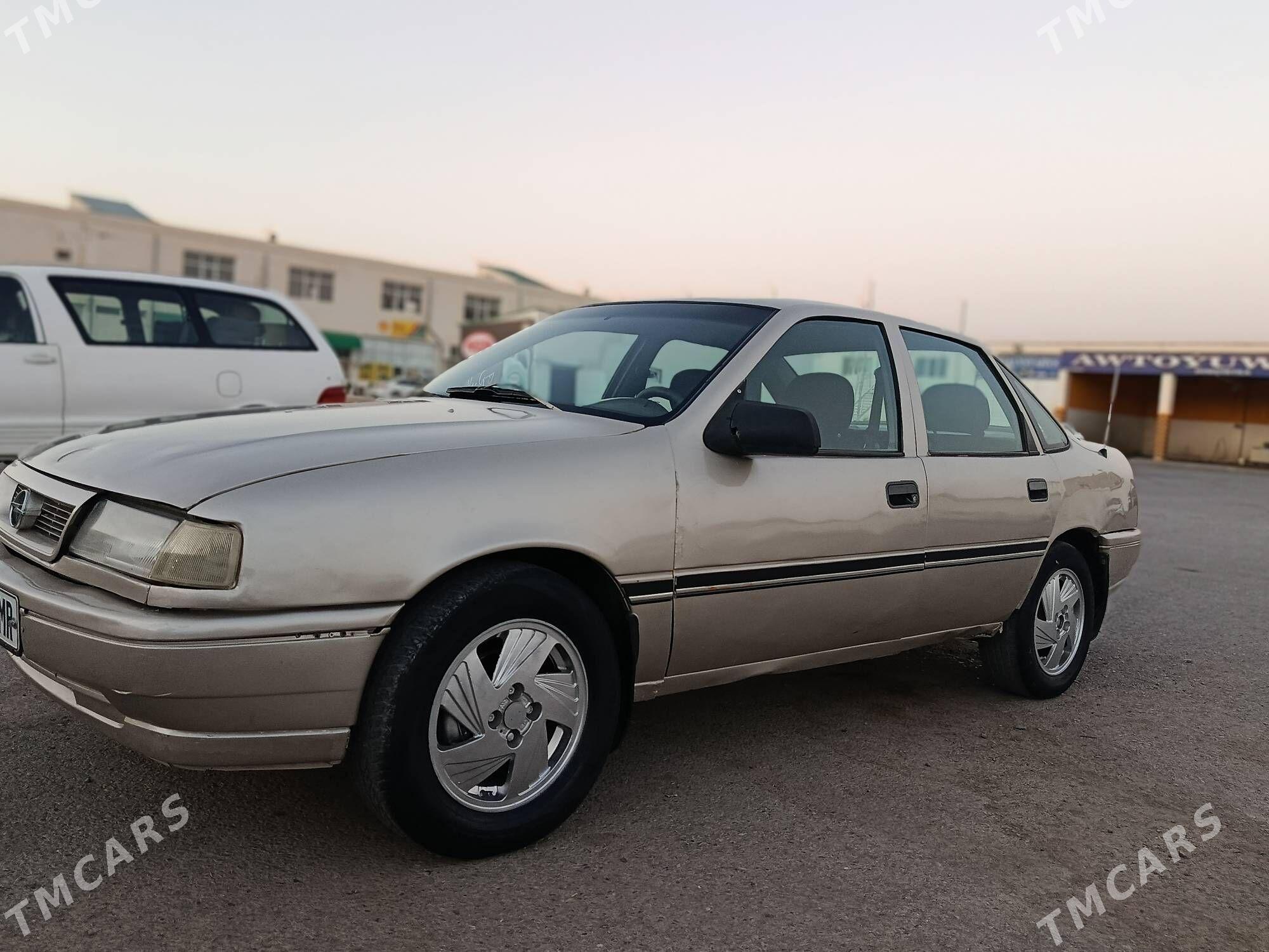 Opel Vectra 1990 - 28 000 TMT - Мары - img 4