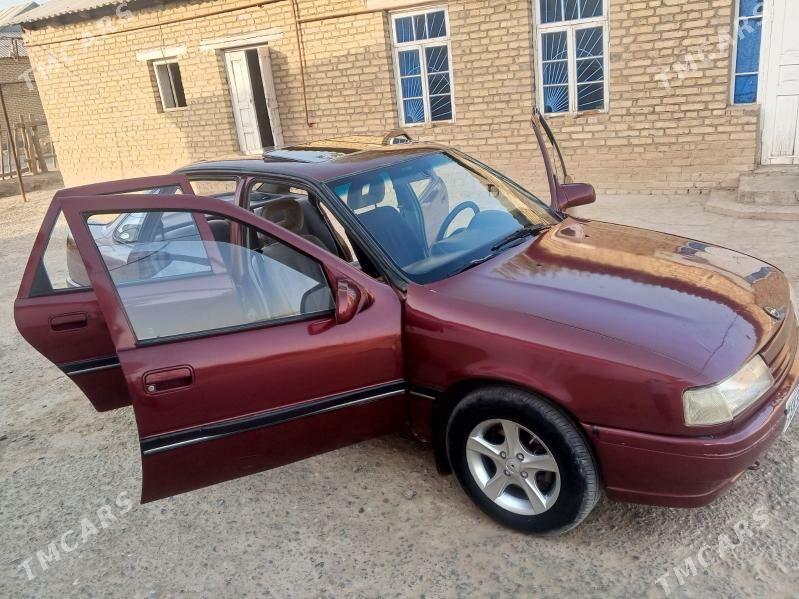 Opel Vectra 1989 - 35 000 TMT - Mary - img 1