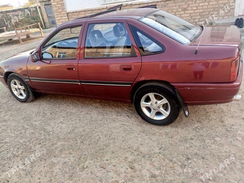 Opel Vectra 1989 - 35 000 TMT - Mary - img 4