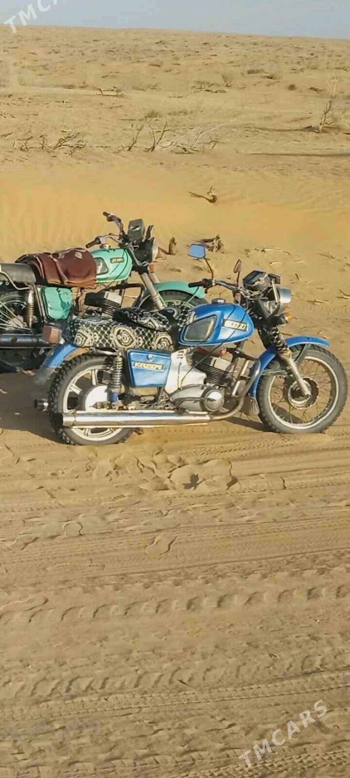 Iž Ýupiter 1994 - 15 000 TMT - Ak bugdaý etraby - img 2