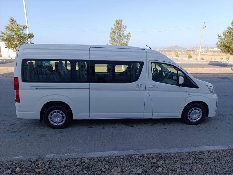 Toyota Hiace 2019 - 685 000 TMT - Türkmenbaşy - img 10