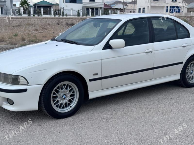 BMW E39 2003 - 122 000 TMT - Türkmenbaşy - img 4
