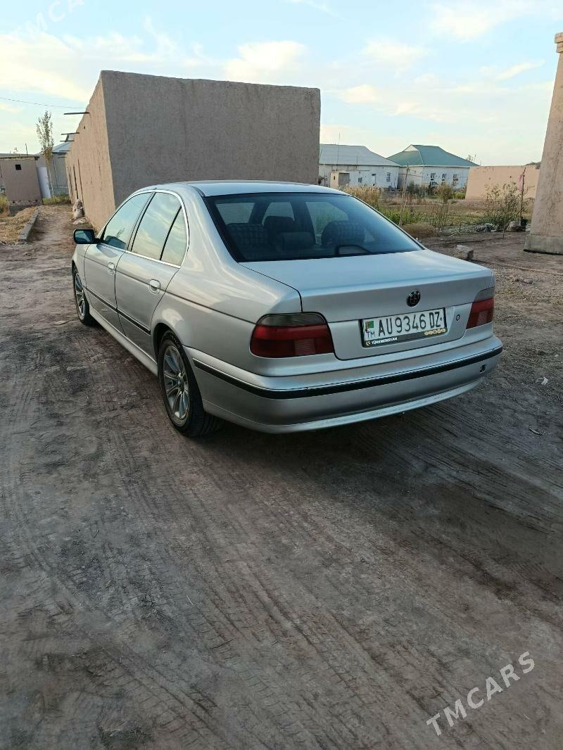 BMW 520 1998 - 90 000 TMT - Гурбансолтан Едже - img 3