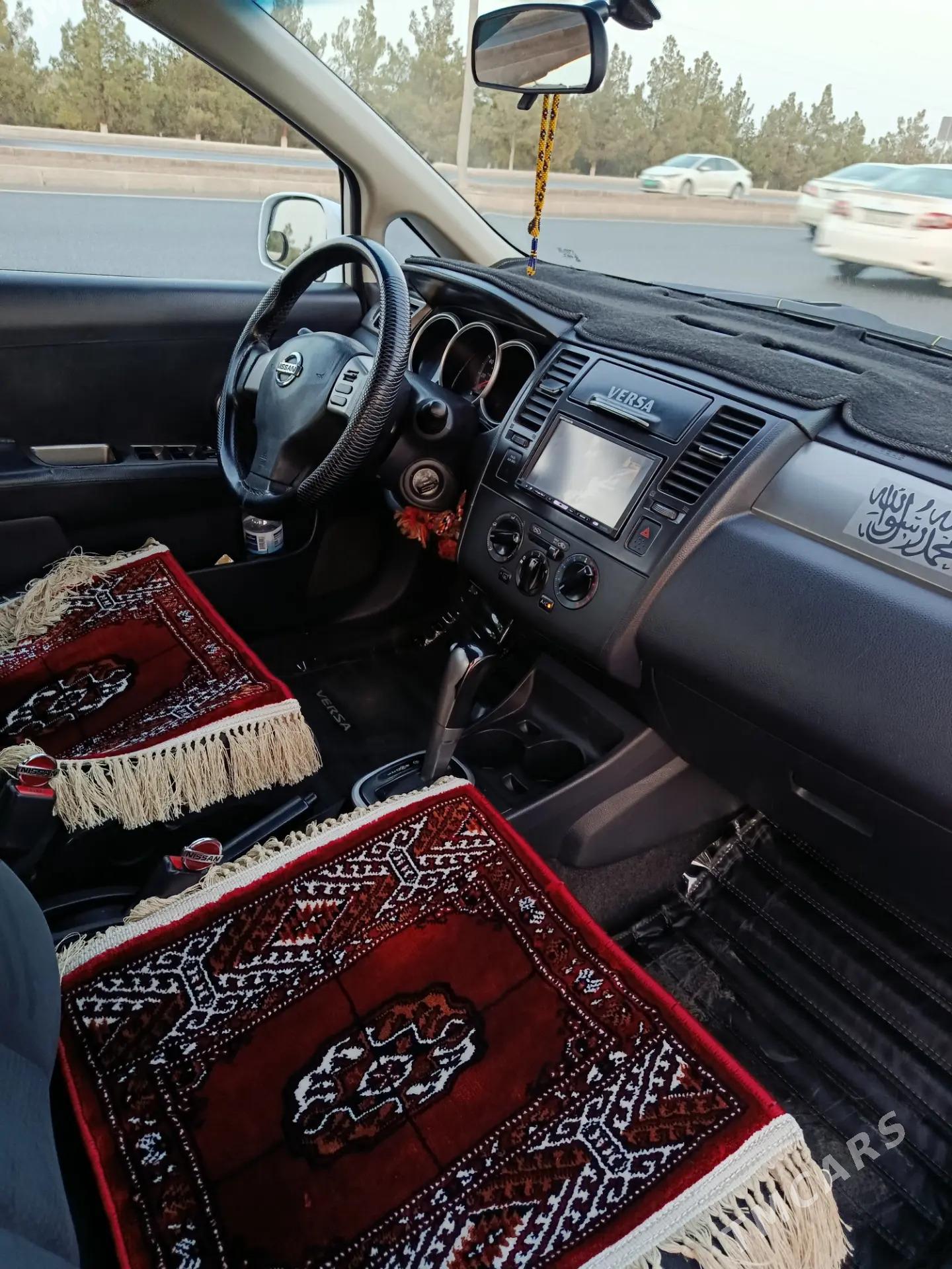 Nissan Versa 2010 - 140 000 TMT - Büzmeýin - img 2