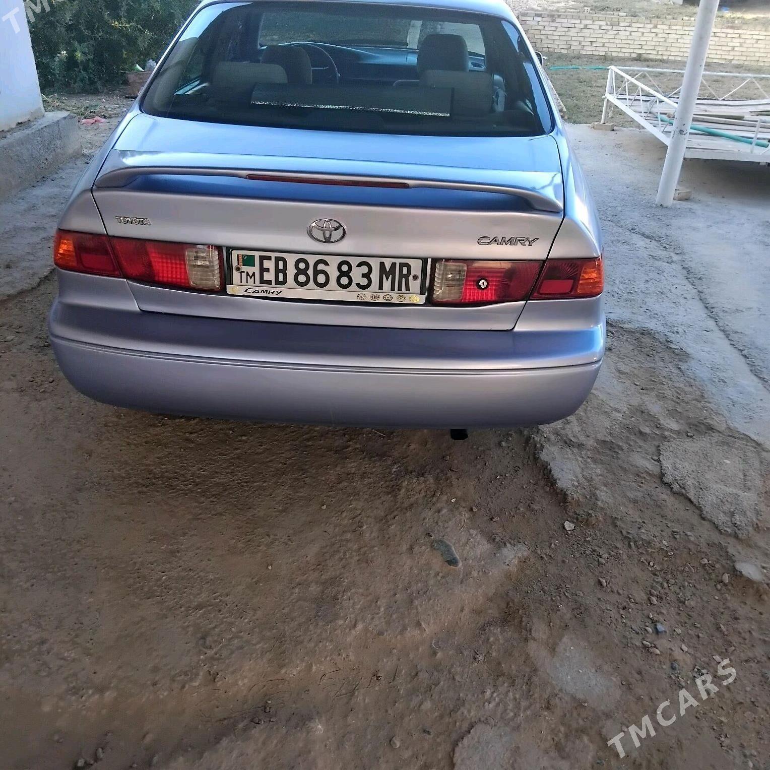 Toyota Camry 1998 - 140 000 TMT - Мары - img 1