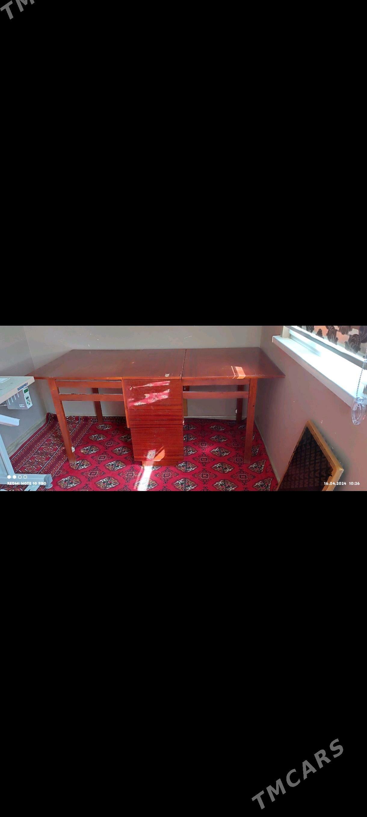 knijka stol - 10 mkr - img 1