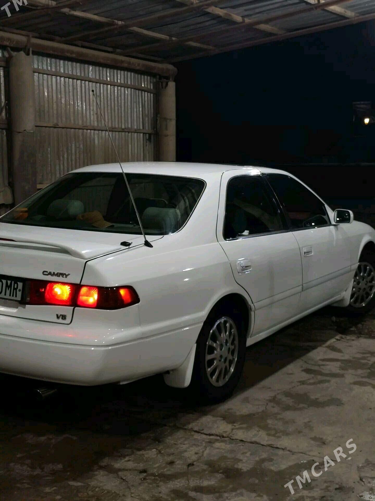 Toyota Camry 1998 - 146 000 TMT - Туркменгала - img 1