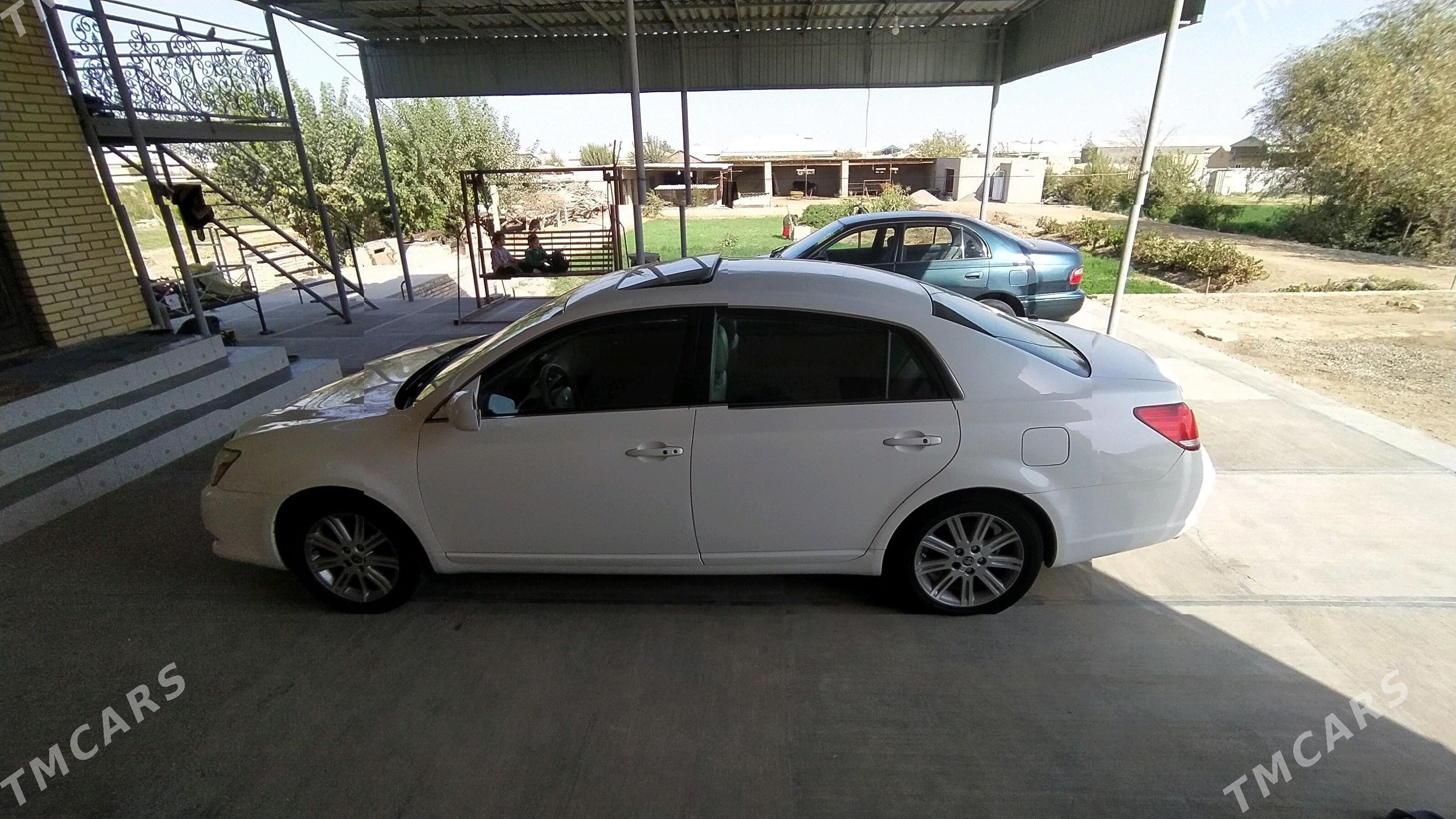 Toyota Avalon 2005 - 220 000 TMT - Мары - img 5