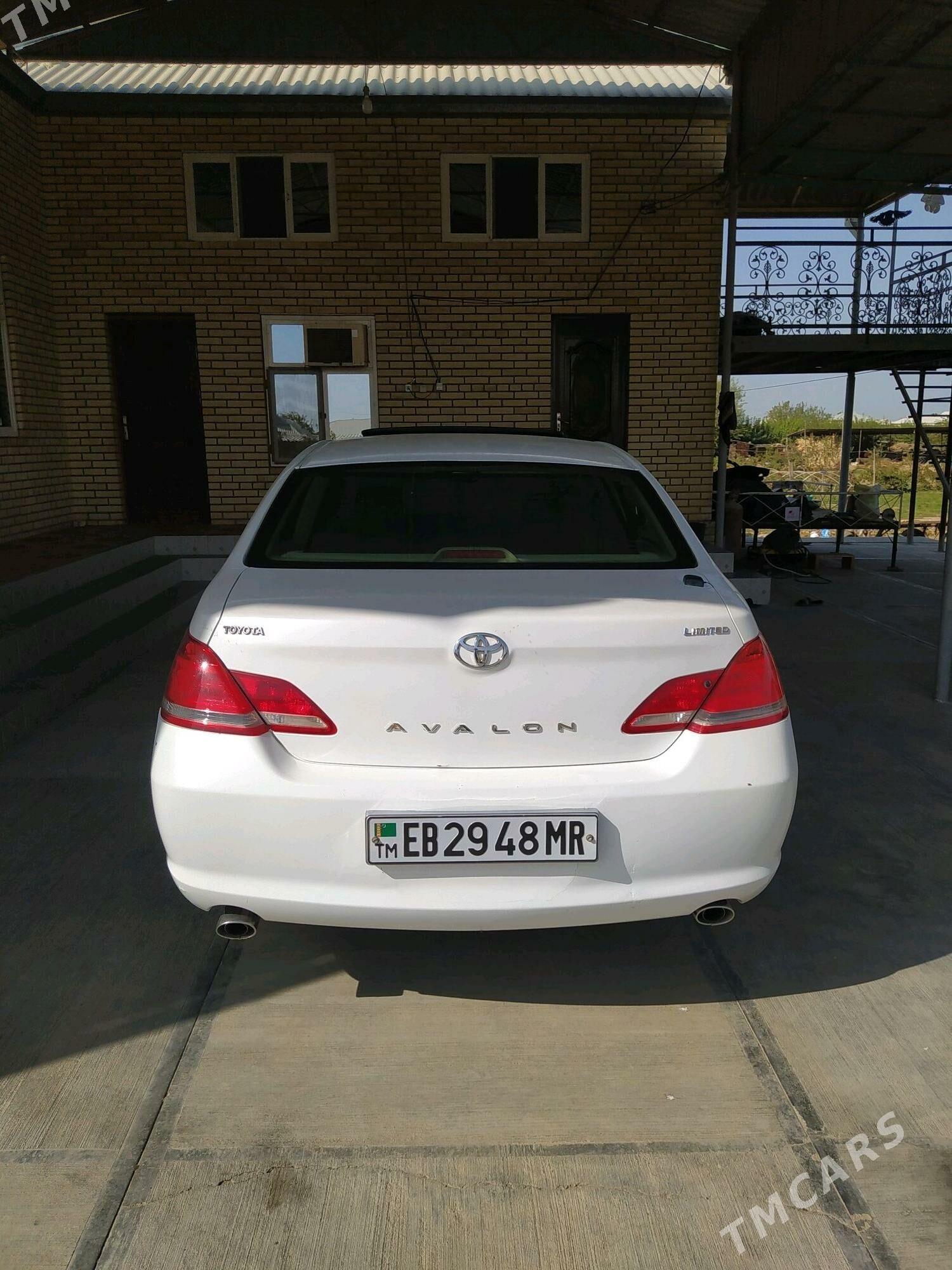 Toyota Avalon 2005 - 220 000 TMT - Мары - img 3