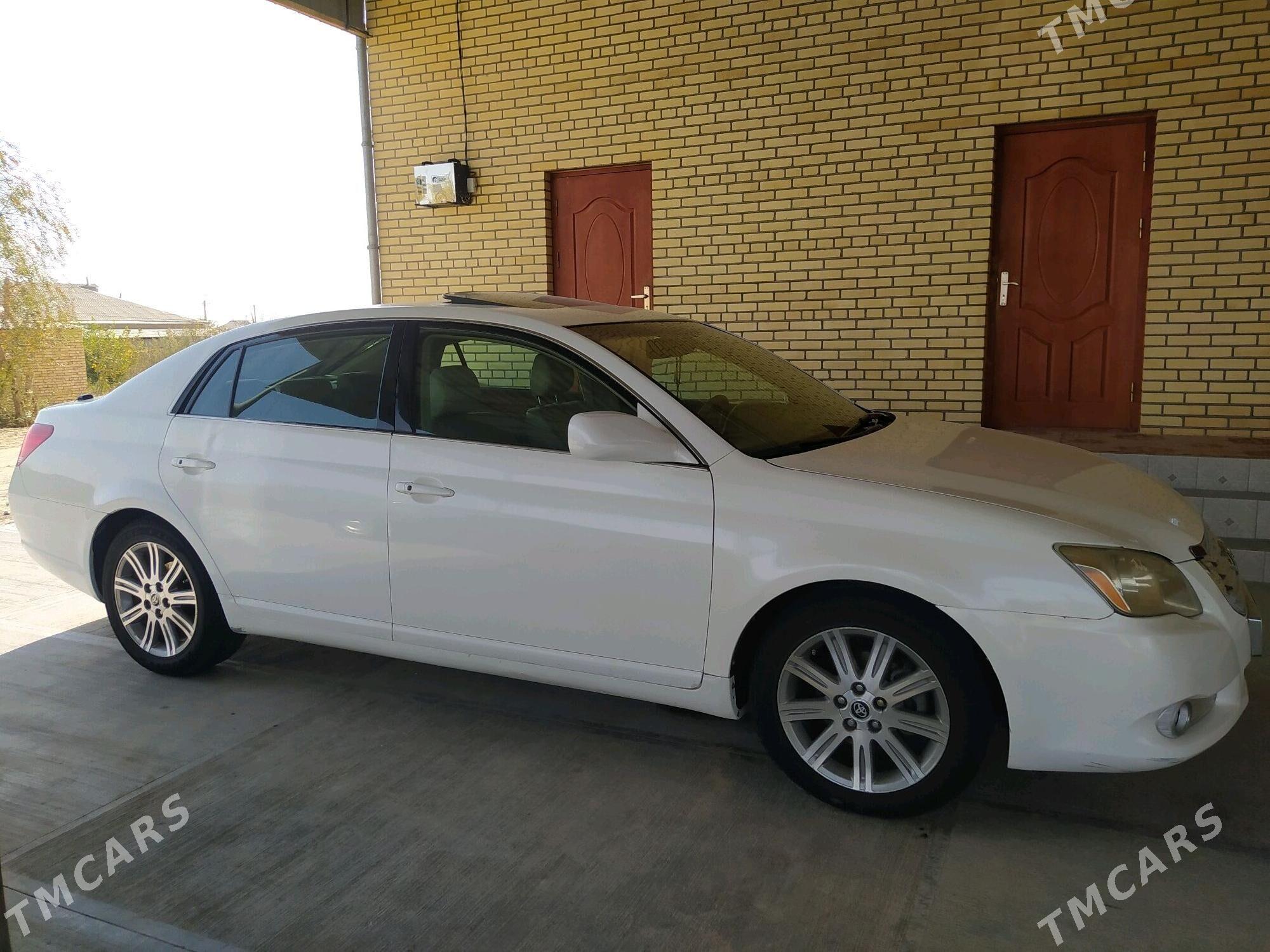 Toyota Avalon 2005 - 220 000 TMT - Мары - img 4