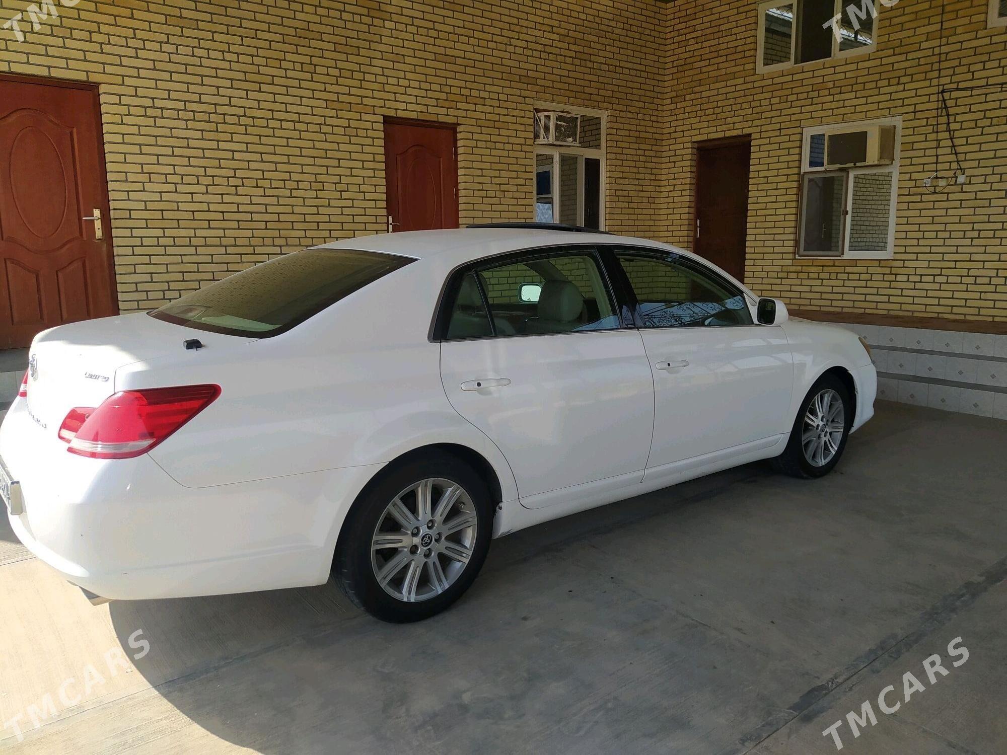Toyota Avalon 2005 - 220 000 TMT - Мары - img 2