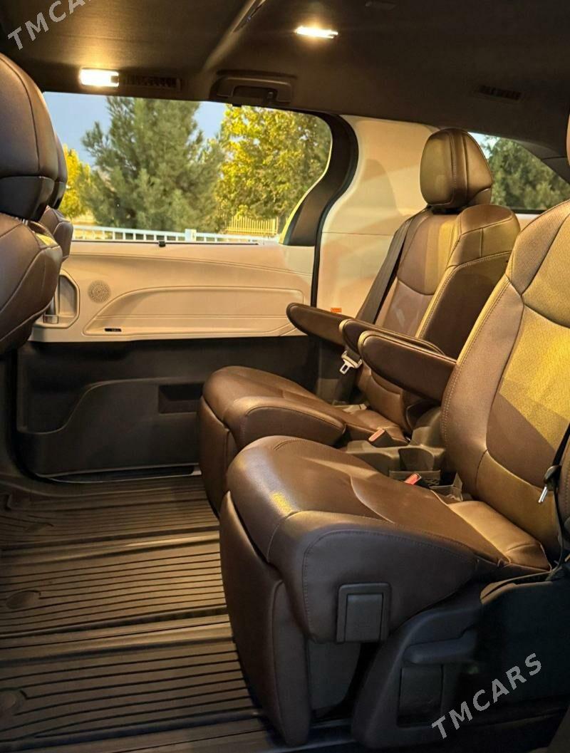 Toyota Sienna 2021 - 630 000 TMT - Aşgabat - img 2