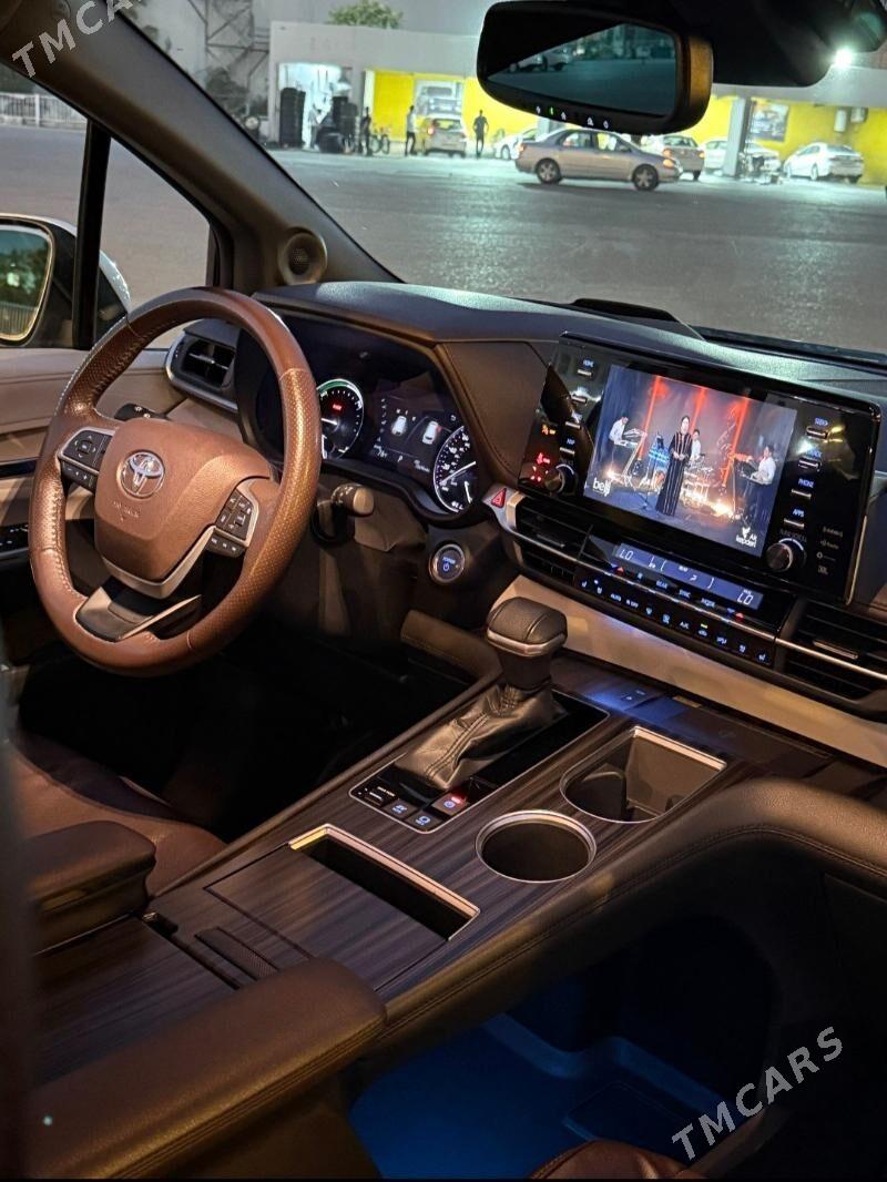Toyota Sienna 2021 - 630 000 TMT - Aşgabat - img 3