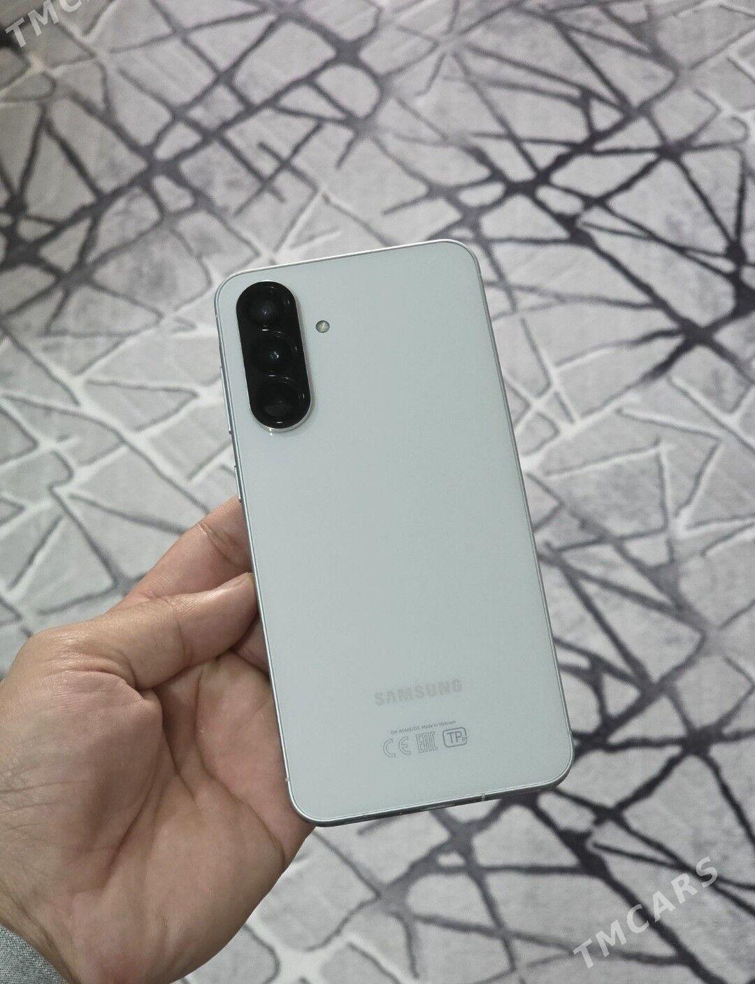 A56 8/128 - Parahat 7 - img 1