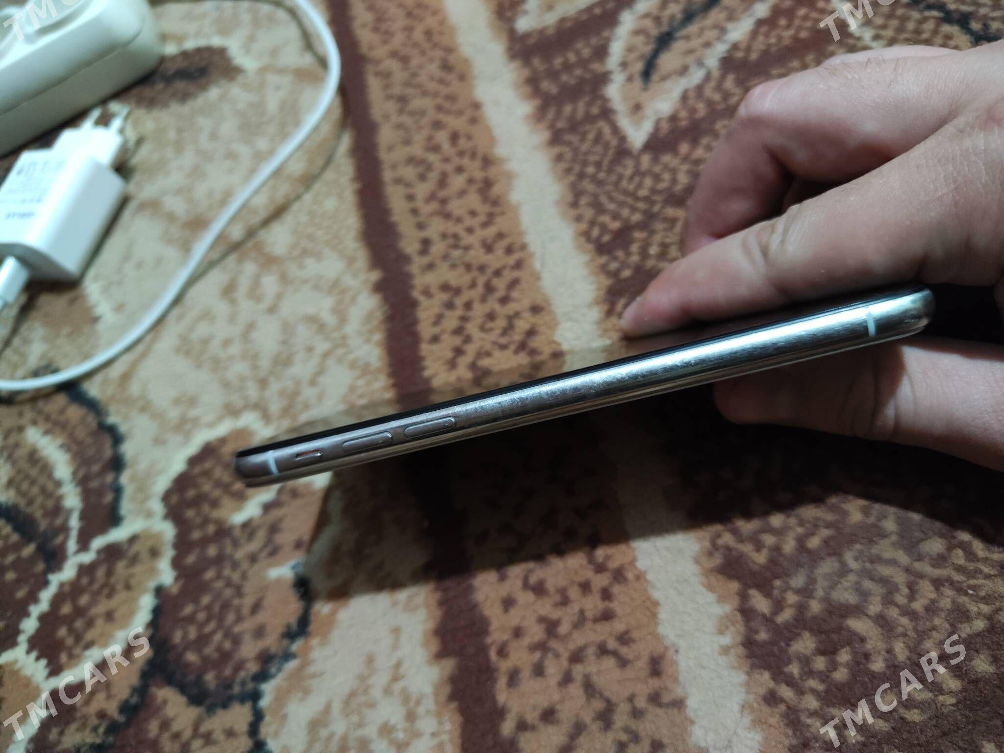 iPhone 11 - Balkanabat - img 2