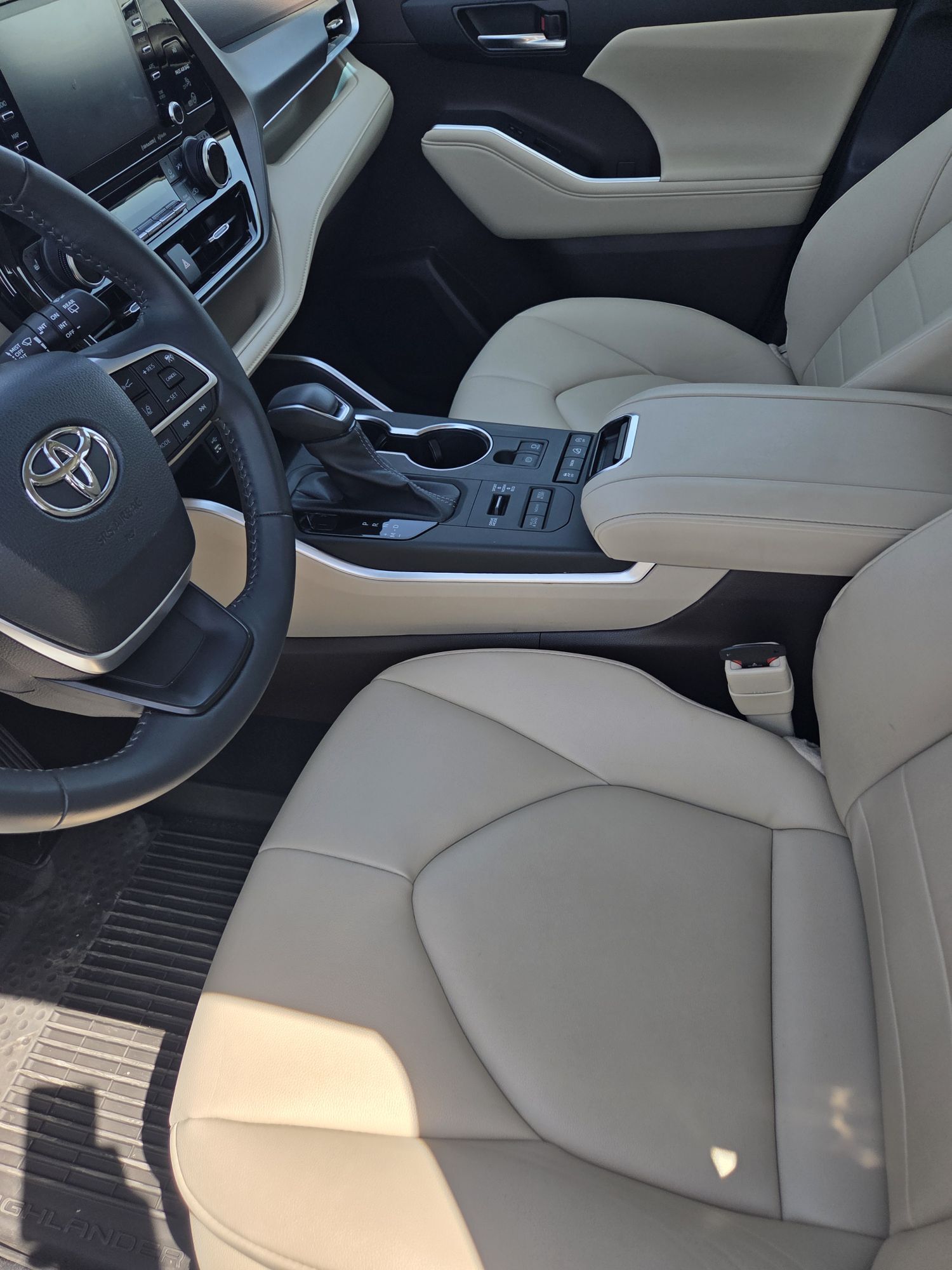 Toyota Camry 2020 - 530 000 TMT - Кëши - img 2